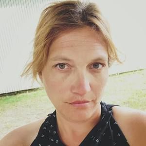 Meet your Posher, Karine